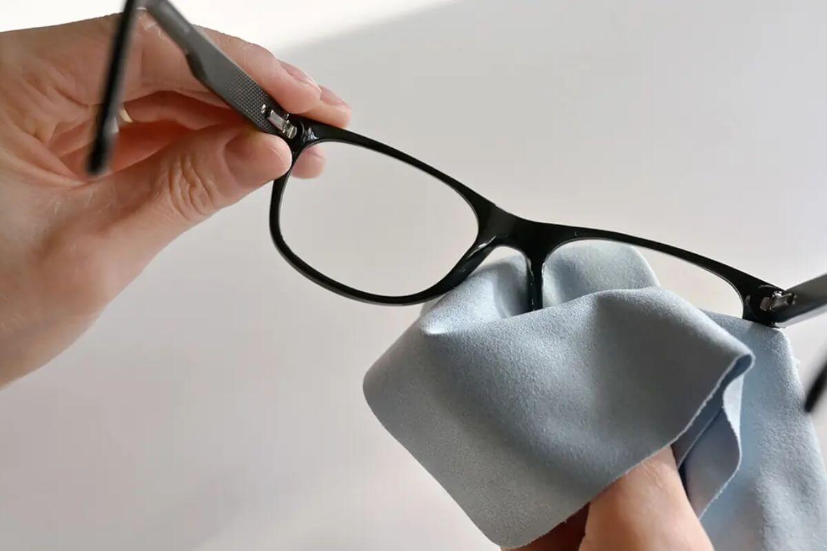 How to Properly Maintain Your Glasses?